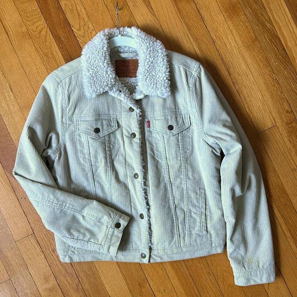 Levi Corduroy Trucker Jacket - Picture 2 of 5